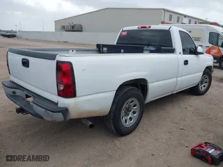 2005 Chevrolet Silverado 1500 Work Truck with VIN 1GCEC14X75Z210592, listed as a IAAI auction lot 41955143 with 192,376 mi miles. Bid and sale history available at carsss.com. Image 4.