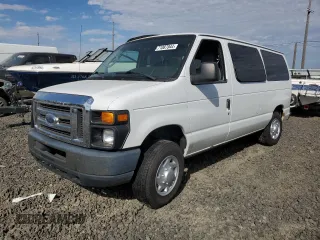 2013 Ford Econoline Passenger XL with VIN 1FBNE3BL7DDA56455, listed as a Copart auction lot 71087944 with 321,133 mi miles and Salvage Title. Bid and sale history available at carsss.com. Image 1.