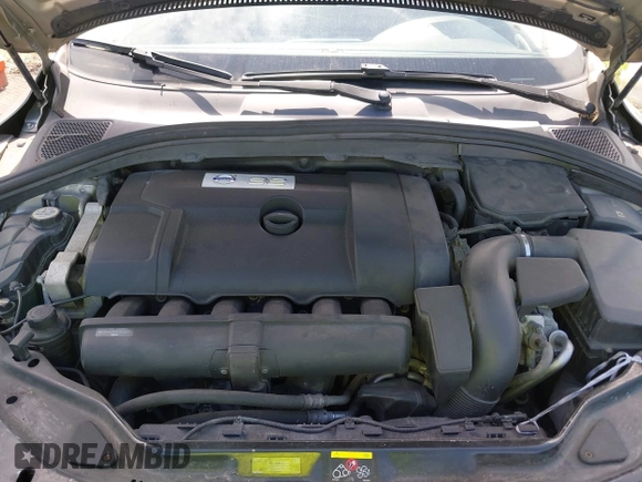 2011 Volvo XC60 3.2L with VIN YV4940DZ3B2181569, listed as a IAAI auction lot 42741964 with 220,184 mi miles and . Bid and sale history available at DreamBid. Image 10.