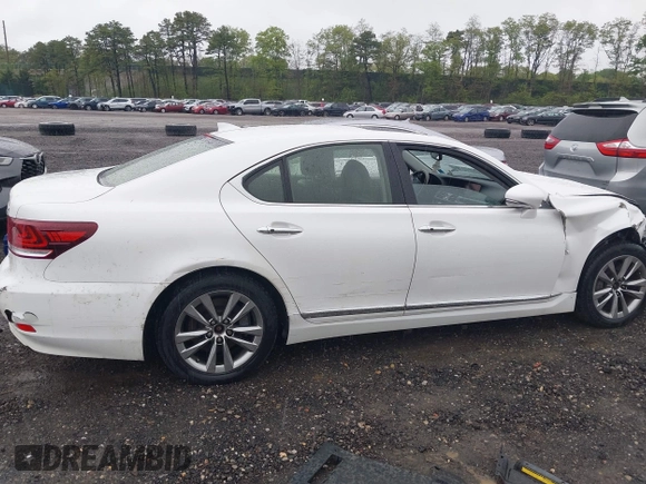 2014 Lexus LS 460 с VIN JTHCL5EF5E5020848, выставлен на аукционе IAAI как лот 42192746 с пробегом 115 766 миль миль и . История ставок и продаж доступна на DreamBid. Изображение 13.