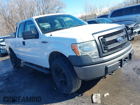2014 Ford F-150 XL with VIN 1FTFX1EF8EKF40491, listed as a IAAI auction lot 41680476 with 179,117 mi miles. Bid and sale history available at carsss.com. Image 1.