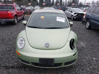 2006 Volkswagen New Beetle Coupe with VIN 3VWRW31C06M402944, listed as a IAAI auction lot 41858922 with 97,518 mi miles. Bid and sale history available at carsss.com. Image 12.