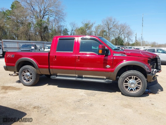 2015 Ford Super Duty F-250 SRW Lariat with VIN 1FT7W2BT5FED40059, listed as a IAAI auction lot 41762002 with 117,036 mi miles. Bid and sale history available at carsss.com. Image 14.