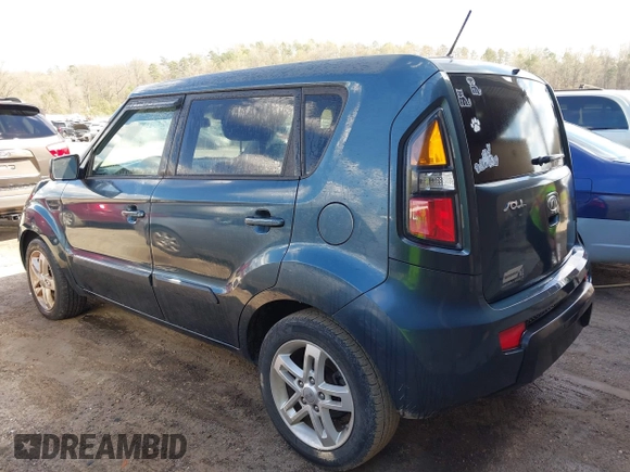 2011 Kia Soul + with VIN KNDJT2A27B7341025, listed as a IAAI auction lot 41885944 with 119,656 mi miles. Bid and sale history available at carsss.com. Image 3.
