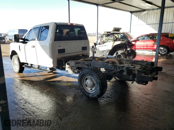 2018 Ford F-250 XL with VIN 1FD7X2B67JED02019, listed as a Copart auction lot 87921615 with 169,759 mi miles and Clean title. Bid and sale history available at DreamBid. Image 2.