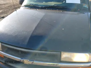 2002 Chevrolet S-10 с VIN 1GCCS145128194643, выставлен на аукционе IAAI как лот 43392396 с пробегом 251 096 миль миль и . История ставок и продаж доступна на DreamBid. Изображение 12.