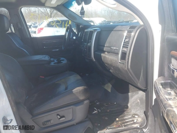 2016 Ram 2500 Laramie with VIN 3C6UR5FL8GG373161, listed as a IAAI auction lot 41568113 with 197,340 mi miles. Bid and sale history available at carsss.com. Image 5.