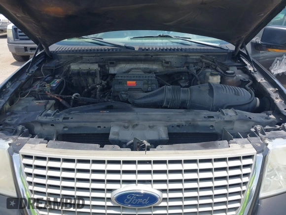 2006 Ford Expedition Eddie Bauer with VIN 1FMFU17586LA38360, listed as a IAAI auction lot 42434043 with 284,372 mi miles and . Bid and sale history available at DreamBid. Image 10.