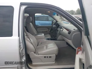 2013 GMC Sierra 1500 SLT with VIN 3GTP2WE74DG115414, listed as a IAAI auction lot 42441966 with 291,605 mi miles and . Bid and sale history available at DreamBid. Image 5.