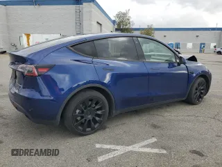 2021 Tesla Model Y Long Range with VIN 5YJYGDEE2MF207913, listed as a Copart auction lot 54385605 with 46,056 mi miles and Salvage Title. Bid and sale history available at DreamBid. Image 3.