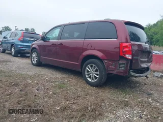 2018 Dodge Grand Caravan SXT z VIN 2C4RDGCG5JR305191, wystawiony jako IAAI lot #42269531 z przebiegiem 116 098 mil mil oraz . Historia ofert i sprzedaży dostępna na DreamBid. Obrazek 3.