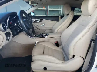 2017 Mercedes-Benz C 300 с VIN WDDWJ4KB5HF408991, выставлен на аукционе Copart как лот 60410545 с пробегом 71 829 миль миль и Списание • Salvage title. История ставок и продаж доступна на DreamBid. Изображение 7.