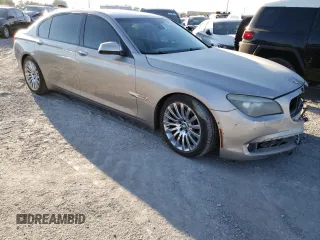 2009 BMW 7 Series 750Li with VIN WBAKB83569CY60521, listed as a Copart auction lot 82050884 with 142,788 mi miles and Salvage Title. Bid and sale history available at DreamBid. Image 4.