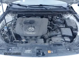 2016 Mazda Mazda6 i Touring with VIN JM1GJ1V52G1468807, listed as a IAAI auction lot 41888686 with 121,764 mi miles. Bid and sale history available at carsss.com. Image 10.