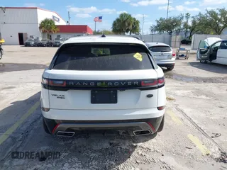 2018 Land Rover Range Rover Velar R-Dynamic SE z VIN SALYL2RV3JA743812, wystawiony jako IAAI lot #40842422 z przebiegiem 35 208 mil mil oraz . Historia ofert i sprzedaży dostępna na DreamBid. Obrazek 17.