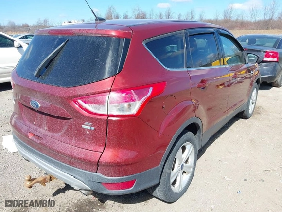 2016 Ford Escape SE with VIN 1FMCU9G90GUA31564, listed as a IAAI auction lot 41875516 with 95,123 mi miles. Bid and sale history available at carsss.com. Image 4.