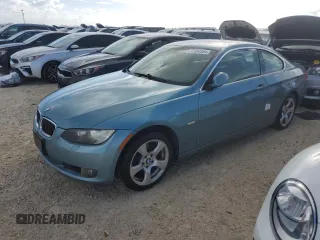 2008 BMW 3 Series 328xi z VIN WBAWC33508PD09383, wystawiony jako Copart lot #77994954 z przebiegiem 136 592 mil mil oraz Szkoda całkowita • Salvage title. Historia ofert i sprzedaży dostępna na DreamBid. Obrazek 1.