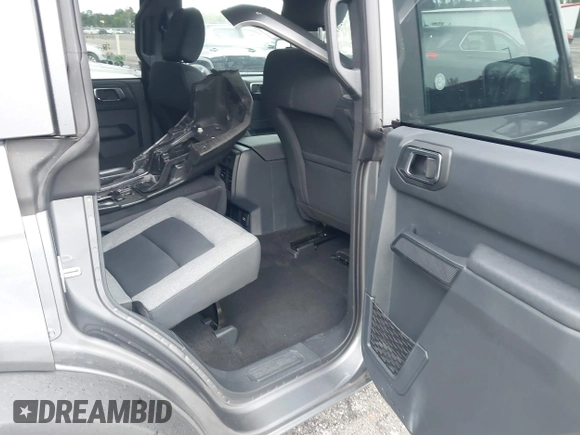 2025 Ford Bronco Big Bend with VIN 1FMDE7BH7SLA43844, listed as a IAAI auction lot 42816053 with 3,401 mi miles and . Bid and sale history available at DreamBid. Image 8.