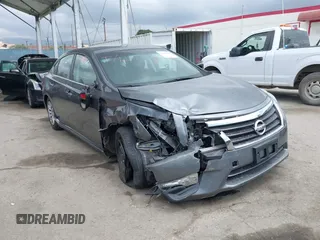 2014 Nissan Altima 2.5 S with VIN 1N4AL3AP6EN358051, listed as a IAAI auction lot 42131208 with 35,376 mi miles. Bid and sale history available at carsss.com. Image 1.