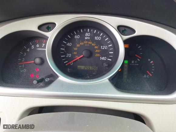 2004 Toyota Highlander with VIN JTEEP21A640067014, listed as a IAAI auction lot 41828054 with 255,796 mi miles. Bid and sale history available at carsss.com. Image 7.