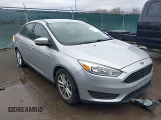 2016 Ford Focus SE with VIN 1FADP3F28GL386303, listed as a IAAI auction lot 41905397 with 158,112 mi miles. Bid and sale history available at carsss.com. Image 1.