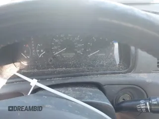 2000 Toyota Camry CE z VIN JT2BG22K5Y0476098, wystawiony jako IAAI lot #42200385 z przebiegiem Nie podano mil oraz . Historia ofert i sprzedaży dostępna na DreamBid. Obrazek 7.