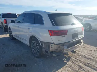 2017 Audi Q7 Premium Plus with VIN WA1LAAF76HD021311, listed as a IAAI auction lot 41559898 with 132,458 mi miles. Bid and sale history available at carsss.com. Image 3.