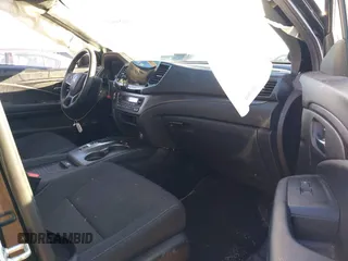 2021 Honda Passport Sport with VIN 5FNYF8H25MB030432, listed as a IAAI auction lot 41184469 with 44,315 mi miles and . Bid and sale history available at DreamBid. Image 5.