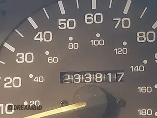 1995 Toyota Pickup с VIN JT4RN13P3S6071569, выставлен на аукционе IAAI как лот 41713298 с пробегом 233 817 миль миль и . История ставок и продаж доступна на DreamBid. Изображение 16.