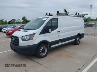 2020 Ford Transit Cargo z VIN 1FTYE1Y85LKA25294, wystawiony jako IAAI lot #42215415 z przebiegiem 228 287 mil mil oraz . Historia ofert i sprzedaży dostępna na DreamBid. Obrazek 2.