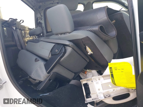 2018 Ram 1500 Express with VIN 3C6RR7KG7JG198449, listed as a IAAI auction lot 41611045 with 101,135 mi miles and . Bid and sale history available at DreamBid. Image 8.