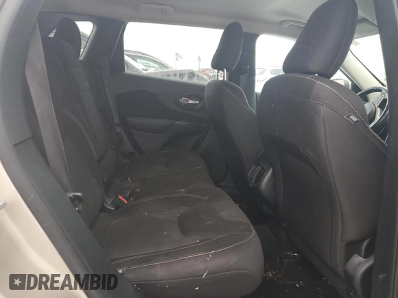 2015 Jeep Cherokee North with VIN 1C4PJMCS1FW582132, listed as a Copart auction lot 82972524 with 196,334 mi miles and Clean Title. Bid and sale history available at carsss.com. Image 11.
