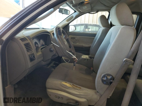 2005 Dodge Dakota SLT with VIN 1D7HE42N35S290529, listed as a Copart auction lot 85281324 with 240,754 mi miles and Clean title. Bid and sale history available at DreamBid. Image 7.