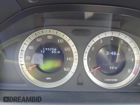 2010 Volvo XC60 3.0T with VIN YV4992DZ4A2031854, listed as a IAAI auction lot 40460242 with 199,758 mi miles. Bid and sale history available at carsss.com. Image 7.