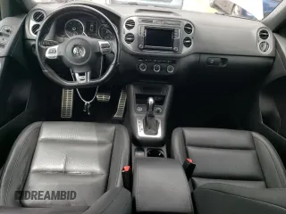 2016 Volkswagen Tiguan SE with VIN WVGBV7AX5GW060549, listed as a Copart auction lot 54997694 with 81,567 mi miles and Salvage Title. Bid and sale history available at DreamBid. Image 8.