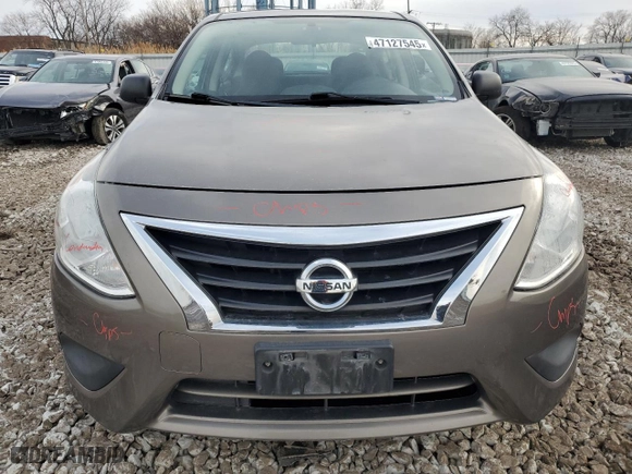 2015 Nissan Versa S Plus with VIN 3N1CN7AP0FL816935, listed as a Copart auction lot 47127545 with 81,588 mi miles and Salvage Title. Bid and sale history available at carsss.com. Image 5.