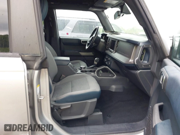 2022 Ford Bronco with VIN 1FMDE5DH0NLA98903, listed as a IAAI auction lot 42055569 with 39,893 mi miles and . Bid and sale history available at DreamBid. Image 5.