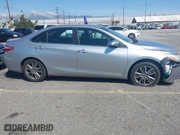 2015 Toyota Camry XLE z VIN 4T1BF1FK1FU040493, wystawiony jako IAAI lot #41767343 z przebiegiem 170 232 mil mil oraz . Historia ofert i sprzedaży dostępna na DreamBid. Obrazek 13.