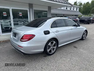 2017 Mercedes-Benz E 300 Luxury with VIN WDDZF4JB3HA096747, listed as a IAAI auction lot 42665129 with 142,397 mi miles and . Bid and sale history available at DreamBid. Image 4.