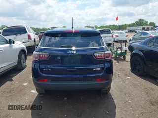 2018 Jeep Compass Latitude z VIN 3C4NJDBB5JT456685, wystawiony jako IAAI lot #42356294 z przebiegiem 130 130 mil mil oraz . Historia ofert i sprzedaży dostępna na DreamBid. Obrazek 16.