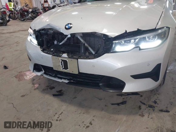 2021 BMW 3 Series 330i xDrive with VIN 3MW5R7J01M8C07735, listed as a IAAI auction lot 41570956 with 70,915 mi miles and . Bid and sale history available at carsss.com. Image 20.