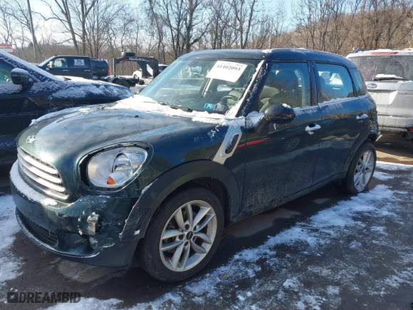2013 MINI Cooper Countryman with VIN WMWZB3C53DWM08700, listed as a IAAI auction lot 41402093 with 71,109 mi miles. Bid and sale history available at carsss.com. Image 18.