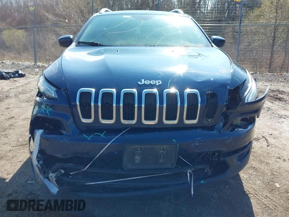 2018 Jeep Cherokee Latitude Tech Connect with VIN 1C4PJMCB8JD523387, listed as a IAAI auction lot 42022995 with 35,184 mi miles and . Bid and sale history available at DreamBid. Image 6.