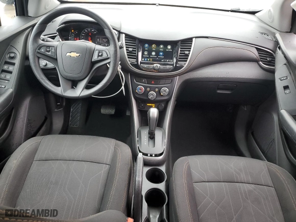 2018 Chevrolet Trax LT with VIN 3GNCJLSB7JL413801, listed as a Copart auction lot 43828015 with 38,642 mi miles and Clean Title. Bid and sale history available at carsss.com. Image 8.