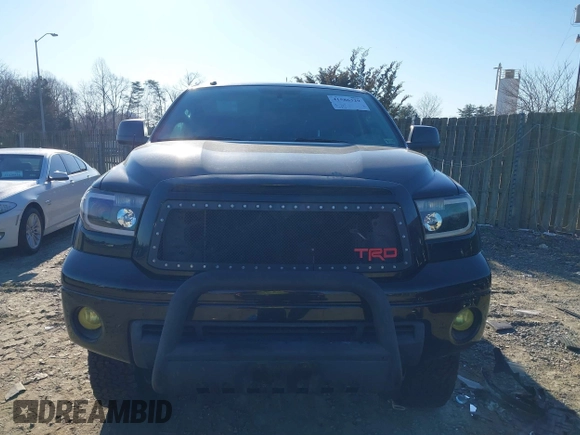2013 Toyota Tundra с VIN 5TFDY5F15DX306843, выставлен на аукционе IAAI как лот 41586329 с пробегом 75 949 миль миль и . История ставок и продаж доступна на DreamBid. Изображение 13.