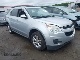 2013 Chevrolet Equinox LT z VIN 2GNALDEK9D6418865, wystawiony jako IAAI lot #42213982 z przebiegiem 116 619 mil mil oraz . Historia ofert i sprzedaży dostępna na DreamBid. Obrazek 1.