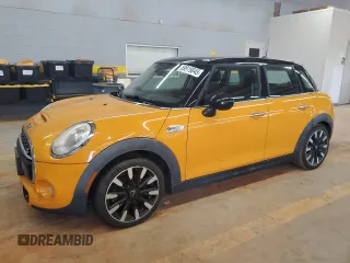 2015 MINI Hardtop 4 Door S z VIN WMWXU3C57F2B55735, wystawiony jako Copart lot #59919045 z przebiegiem 114 241 mil mil oraz Czysty tytuł • Clean title. Historia ofert i sprzedaży dostępna na DreamBid. Obrazek 1.