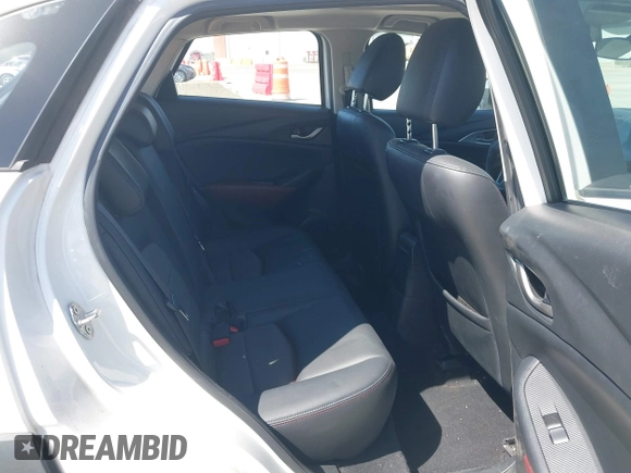 2016 Mazda CX-3 Touring with VIN JM1DKBC71G0126040, listed as a IAAI auction lot 41860285 with 97,986 mi miles and . Bid and sale history available at DreamBid. Image 8.