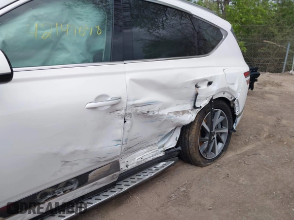 2025 Genesis GV80 Advanced z VIN KMUHBESB4SU261777, wystawiony jako IAAI lot #42147098 z przebiegiem 2 632 mil mil oraz . Historia ofert i sprzedaży dostępna na DreamBid. Obrazek 6.