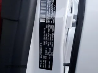 2023 Maserati Grecale Modena z VIN ZN682AVM9P7429488, wystawiony jako Copart lot #59831313 z przebiegiem 2103 mil mil oraz . Historia ofert i sprzedaży dostępna na DreamBid. Obrazek 12.